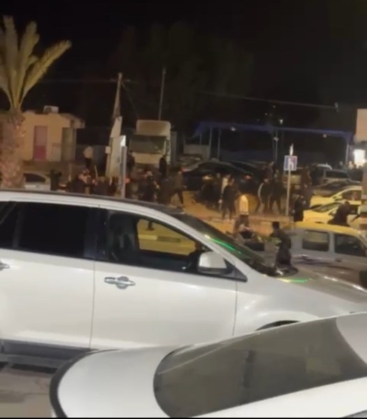 فيديو: الشرطة تعتقل 3 مشتبهين في شجار تخلله إطلاق نار في كسيفة