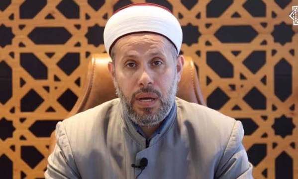 الزكاة في الأموال المدّخرة للبناء أو التعليم أو الزواج والحج