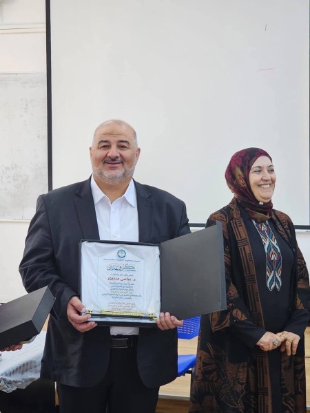 د. منصور عباس يثمن وعي طلاب عرعرة الثانوية ومسؤوليتهم المجتمعية بمبادرة حوارية