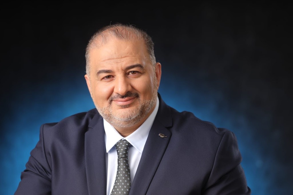 الدكتور منصور عباس يستعرض فرص الموحدة ككتلة مكملة لتشكيل الائتلاف القادم