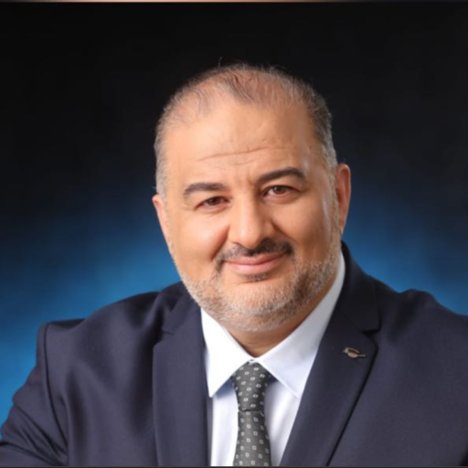 صورة الكاتب د. منصور عباس