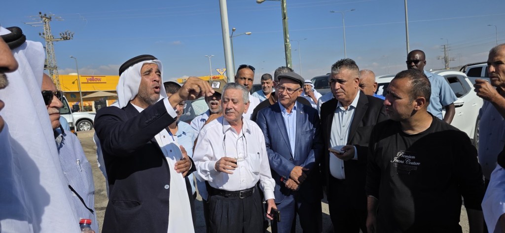 بجهود رجل الإصلاح أبو عنتر ابو صيام تم صلح بين عائلتي الدعاجين وأبو العسل بالسموع ورهط